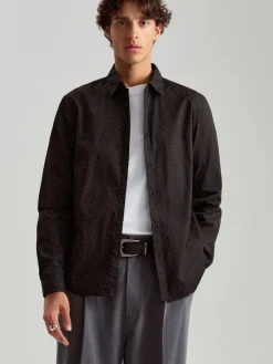 Wzorzysta koszula slim fit z popeliny czarna