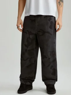 Wzorzyste jeansy super baggy fit camo
