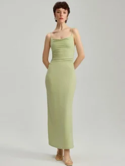 Zielona sukienka maxi bodycone z kaskadowym dekoltem